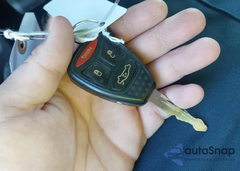 2005 Chrysler 300 Touring из США, поврежденный, VIN 2C3AA53G95H645566